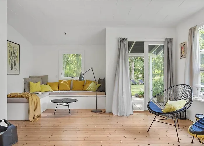 1607-vejby-laerkebakken-8 * Vejby